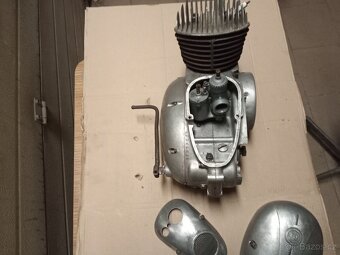 Motor na Čz 150 prodám - 4