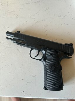 Colt 1911 Duty One. CO2 - 4