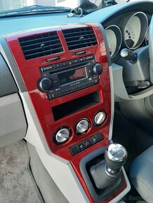 Dodge Caliber - 4