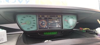 Peugeot 807 - 4
