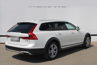 Volvo V90 2.0 D5 173KW AWD MOMENTUM DPH (2018) - 4