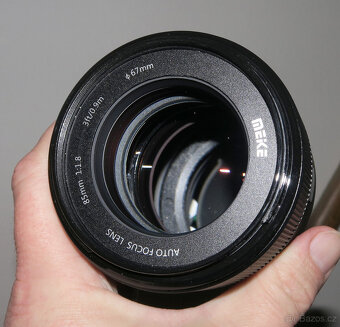 Meike AF 85/1,8 STM pro Fuji X - 4