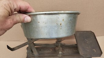 Stará 5kg váha s miskou - 4
