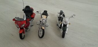 motorky modely 1/18 Maisto různé - 4