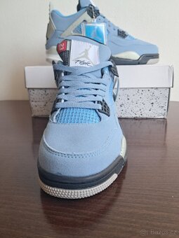 Jordan 4 Retro University Blue - 4