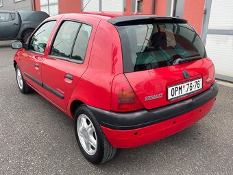 Renault Clio 1.2 16v TechRoad - 4