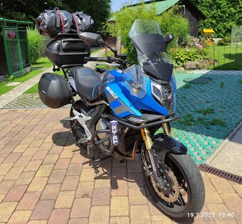 CFmoto 650 MT - 4