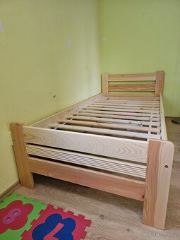 Masivní borovicová postel 90x200 cm včetně roštu – SKLADEM v - 4
