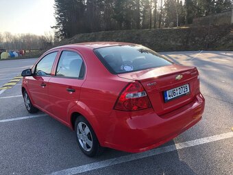 Chevrolet Aveo - 4
