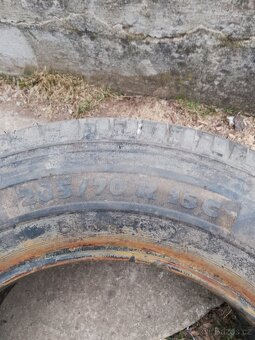 205/70 R15 C Michelin Agilis 81 - 4
