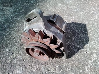 Auto veterán ND - 4