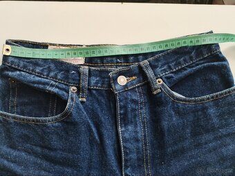 Tmavě modré rifle Levi's - 4