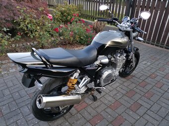 Yamaha XJR 1300 - 4
