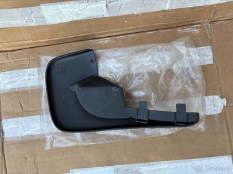 Přední zástěrka Felicia (original ŠKODA) - 4