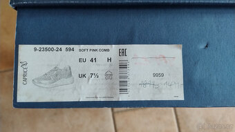 minimálně nošené tenisky Caprice, značené 41 - 4