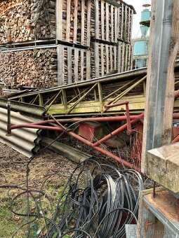 Prodám pojízdný výsuvný žebřík - 4