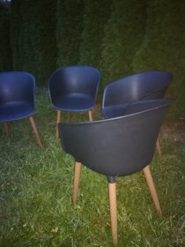 Židle plastovo dřevěné 4 kusy cena celkem 999 Kč - 4