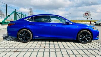 Lexus ES 300h F-Sport Top, DPH - 4
