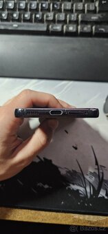 Samsung Galaxy S22 256GB - vadný usb-c port - 4
