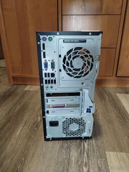 Počítač hp - 4