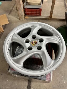 Porsche 911 - alu kola 18” dvourozměr - 4