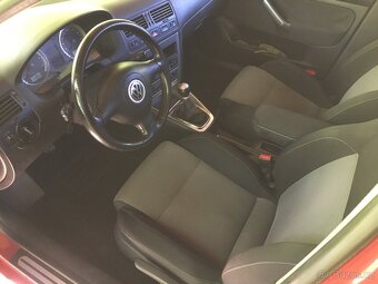 VW Bora Variant 1.8T Highline AUM - 4