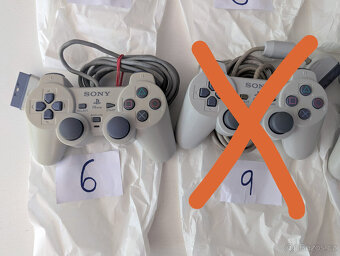 originální Dual Shock ovladače pro PSOne - PS1 - Playstation - 4