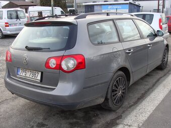 Volkswagen Passat, 1.6 FSi Trendline - 4