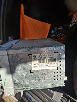 Autoradio ford fiesta - 4