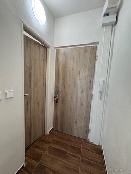 Pronájem, garsonka 24 m2 s balkonem, Moravský Beroun - 4