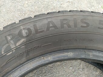 Prodám zimní gumy Barum + Bridgestone 185/60 R15 DOT 2822 - 4