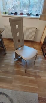 Jídelní stůl a židle - 4