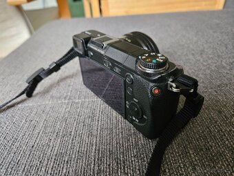 Sony NEX-6 + Sony PZ 16-50 + príslušenstvo - 4