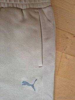 Prodám NOVÉ dámské tepláky PUMA - 4