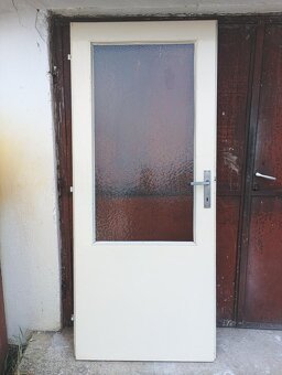 Interiérové dveře 80 P prosklené 3x - 4