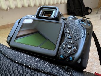 Canon EOS 650D + Canon EF 24-105 mm f/4,0 L IS II USM - 4
