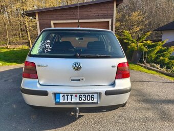 VW Golf 4 r.v.2004 1.6, 77 kW benzín - 4