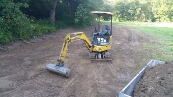 Komatsu PC 16 R - 4