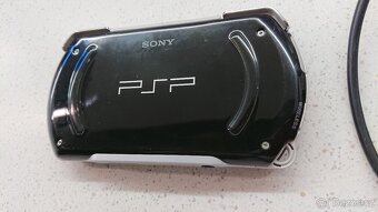 Sony PSP GO + prislusenstvi - [11.5. 2025] - 4