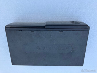 Pioneer CDX - P610 - 4