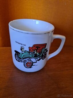 Retro hrnky motiv veterána, značeno - 4
