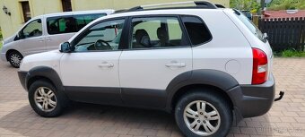 Hyundai Tuscon - 4