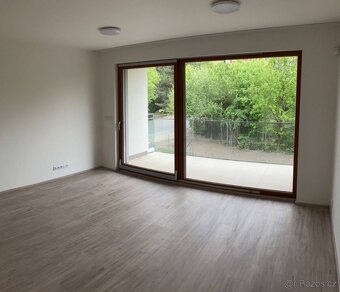 Pronájem bytu 1+kk, 33 m² – Lučištníků, Praha 5, Radlice - 4