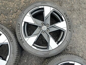 originální zimní hliníková sada VOLVO EX30 s TPMS - 4