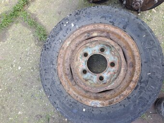 Barkas B1000 poloosy a kolo s pneu - 4