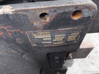 Rotační svěrací čelisti na VZV s bočním posuvem - 4