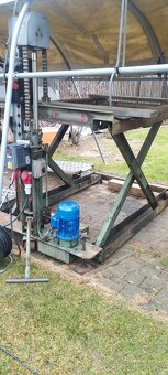 Hydraulický zvedák DDR - 4