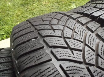 225/50/18 99V GOODYEAR 2 KS ZIMNÍ - 4