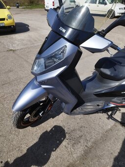 Sym skútr - 4