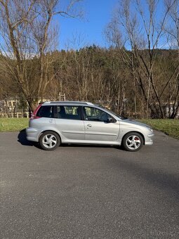 Peugeot 206SW Quiksilver - 4